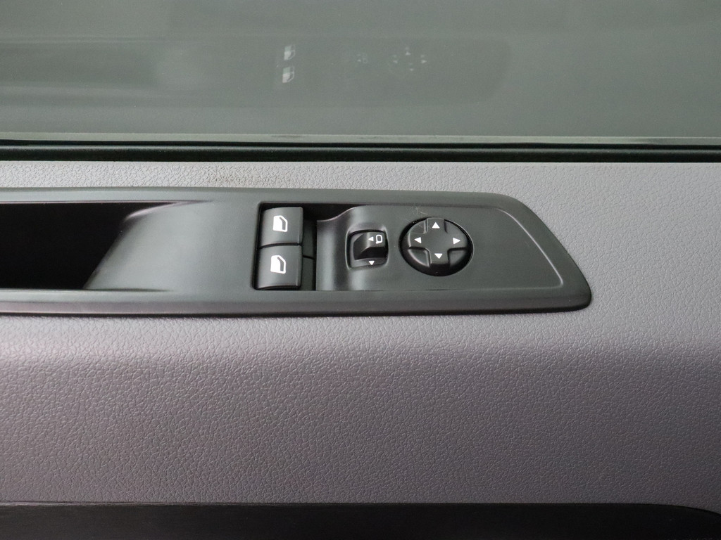 Opel Vivaro 2.0CDTI 122PK Lang Imperiaal | Trekhaak | Navigatie | Airco | Cruise | 3-Persoons 8