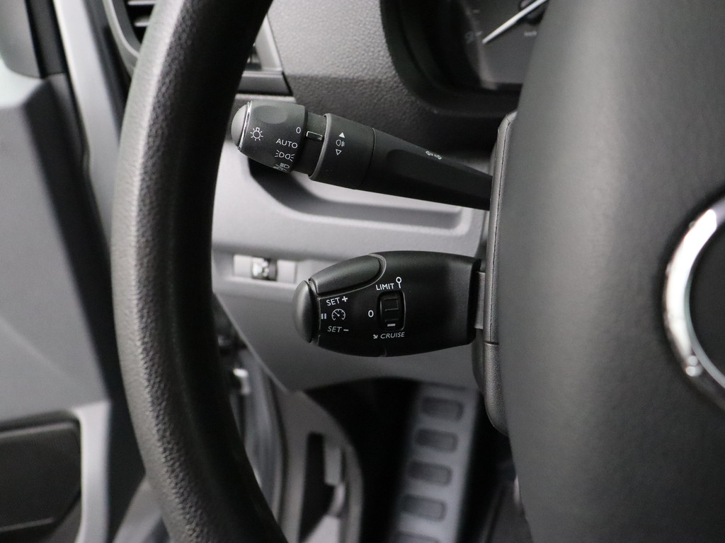 Opel Vivaro 2.0CDTI 122PK XXL Edition | Imperiaal | Trekhaak | Gatelocks | Airco | 3-Persoons 15