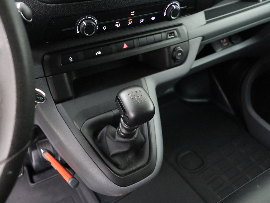 Opel Vivaro 2.0CDTI 122PK XXL Edition | Imperiaal | Trekhaak | Gatelocks | Airco | 3-Persoons 16