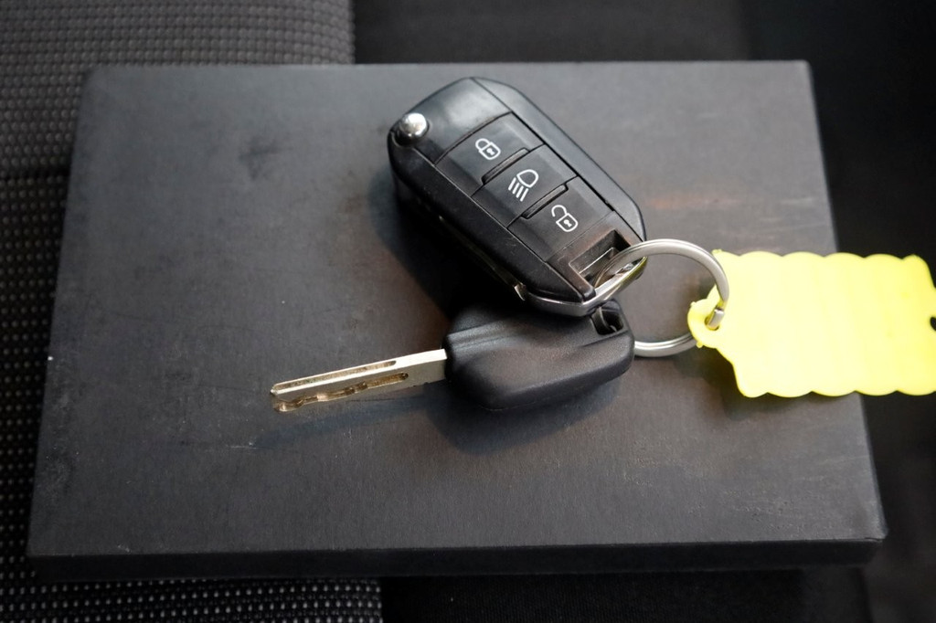 Opel Vivaro 2.0 CDTI 122pk Lang D.C. Edition Airco 02-2021 8