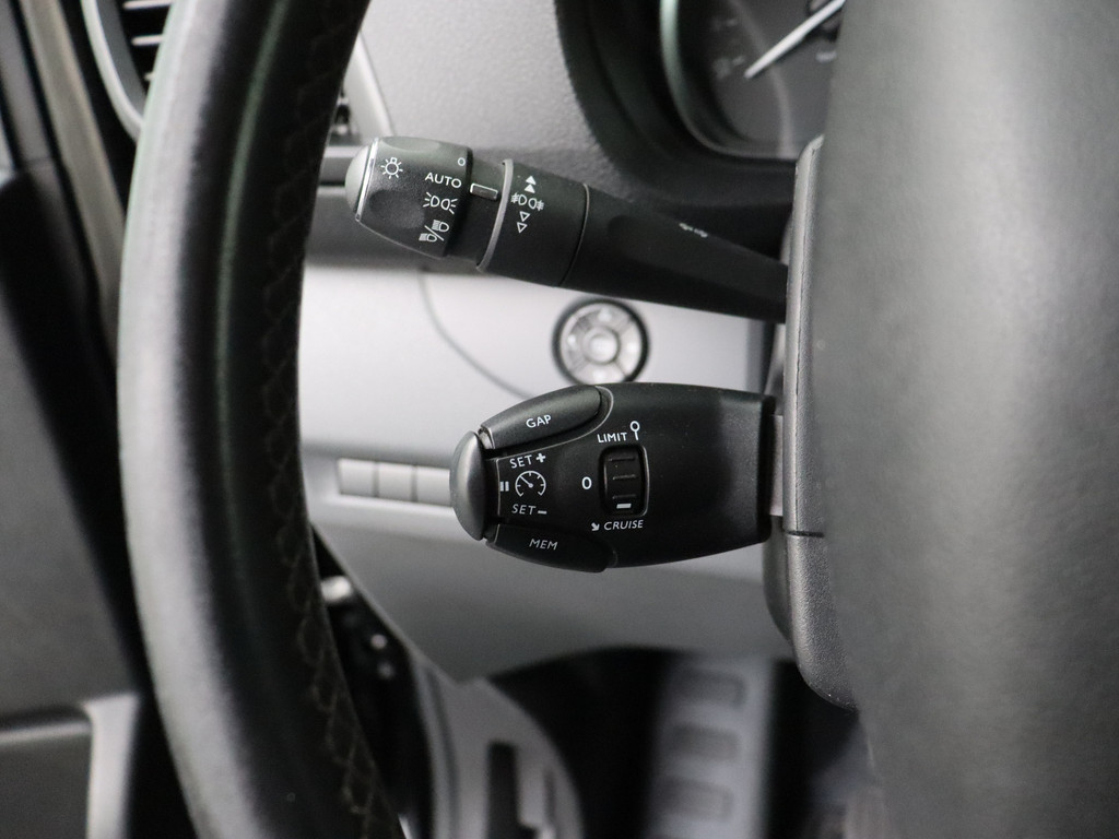 Opel Vivaro 2.0CDTI 150PK XXL Dubbele Cabine Exclusive | Navigatie | Camera | Trekhaak | 2xSchuifdeur 15