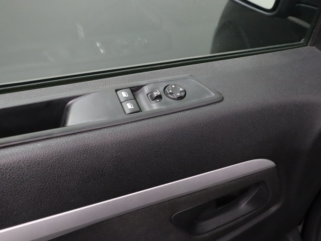 Opel Vivaro 2.0CDTI 150PK XXL Dubbele Cabine Exclusive | Navigatie | Camera | Trekhaak | 2xSchuifdeur 8