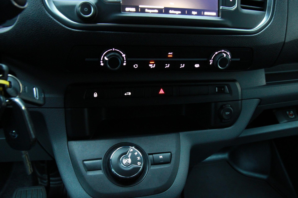 Opel Vivaro 2.0 CDTI L2H1 Edition / Automaat / Camera / App connect / 3 zits 16