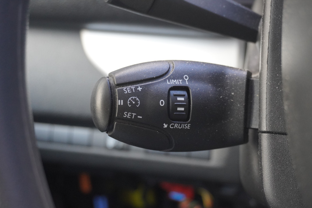 Opel Vivaro 2.0 CDTI L3 Dubbele Cabine EURO 6 - Airco - Cruise - PDC - ⬠15.950,- Excl. 11