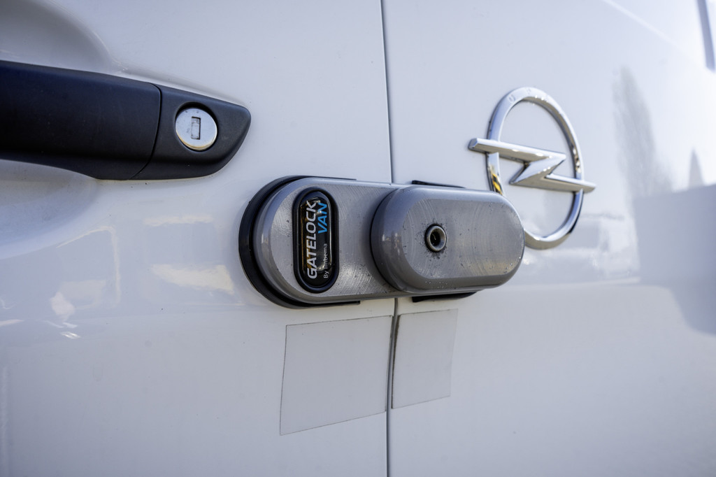 Opel Vivaro **2.0 CDTI L3H1 | 145 PK | Automaat | 6-Zits | Head-up Display | CarPlay | Navigatie | Cruise | Camera | Airco | Euro 6** 13