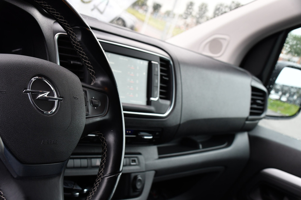 Opel Vivaro 2.0 CDTI L3H1 DC Black Edition Camera, Cruise, Carplay, 177pk, Leder, Automaat, 2 x Schuifdeur, Sensoren, Xenon, Uniek! 13