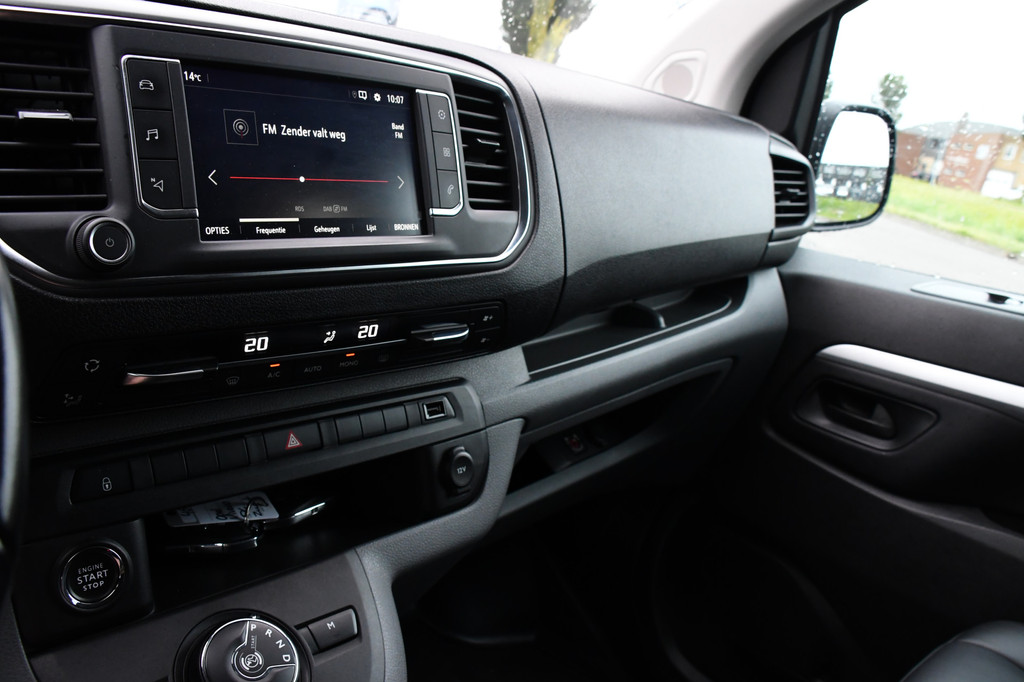 Opel Vivaro 2.0 CDTI L3H1 DC Black Edition Camera, Cruise, Carplay, 177pk, Leder, Automaat, 2 x Schuifdeur, Sensoren, Xenon, Uniek! 19