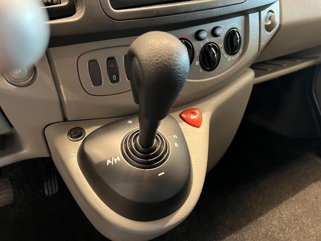 Opel Vivaro L1H1 Rolstoelbus Automaat (airco) 12