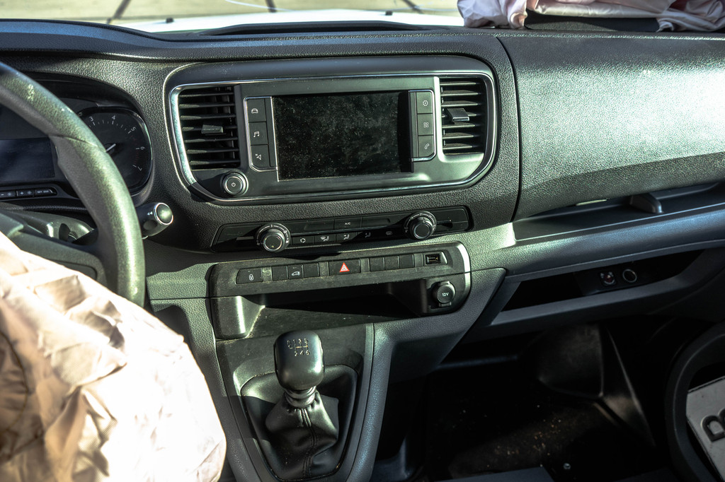 Opel Vivaro L3H1 | 123 PK | Cruise | Airco | Navigatie 11