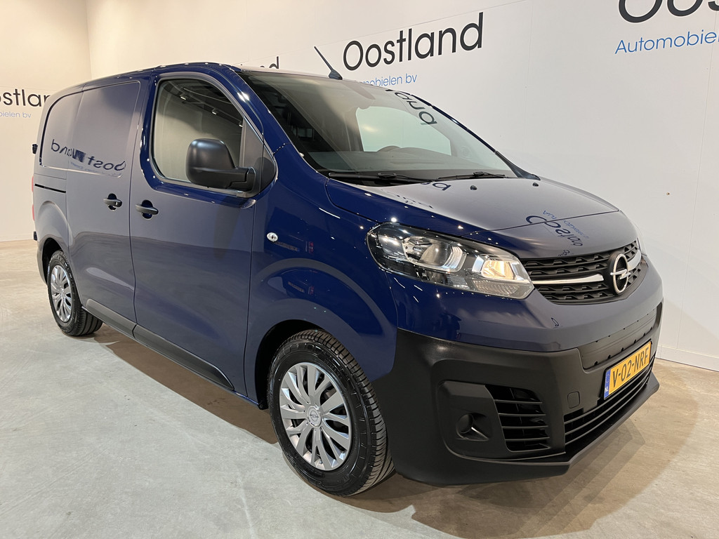 Opel Vivaro-e L1H1 Edition 50 kWh / 100% Elektrisch !! / Airco / Cruise Control / CarPlay / Camera / Navigatie / 16.000 KM!! 17