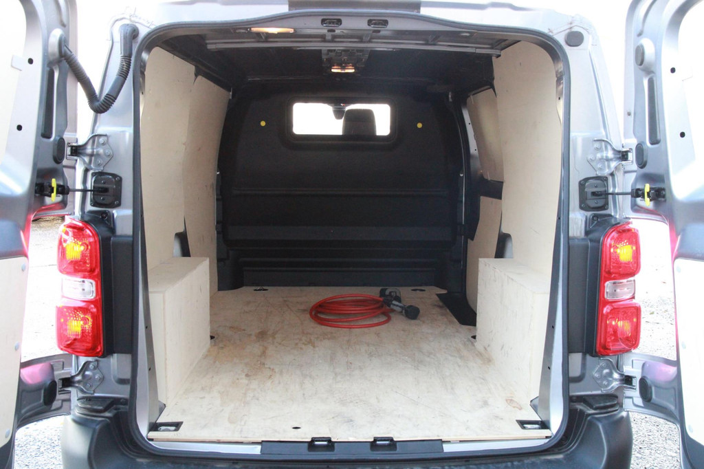 Opel Vivaro-e L2H1 Innovation 50 kWh / App connect / Navi / 3 Zits 7