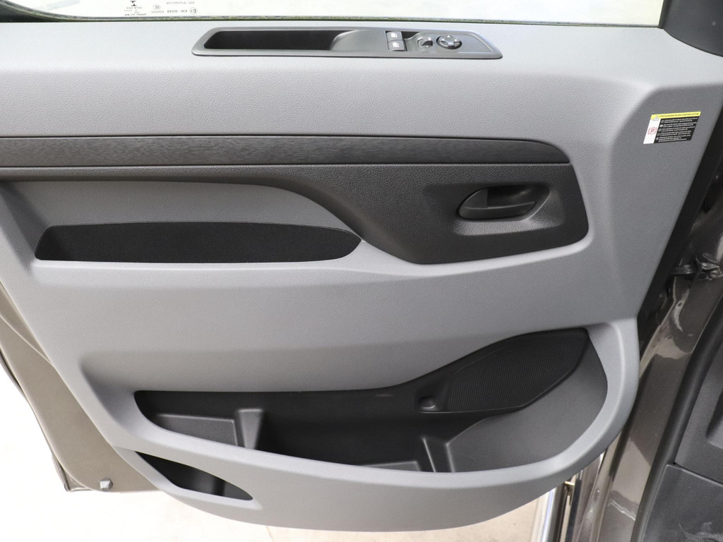 Opel Vivaro-e L3H1 Edition 75 kWh Automaat Cruise control Navigatie WLTP 317km Actieradius 10