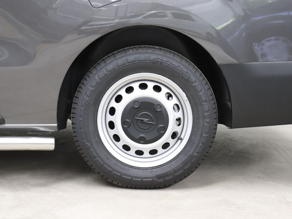 Opel Vivaro-e L3H1 Edition 75 kWh Automaat Cruise control Navigatie WLTP 317km Actieradius 8