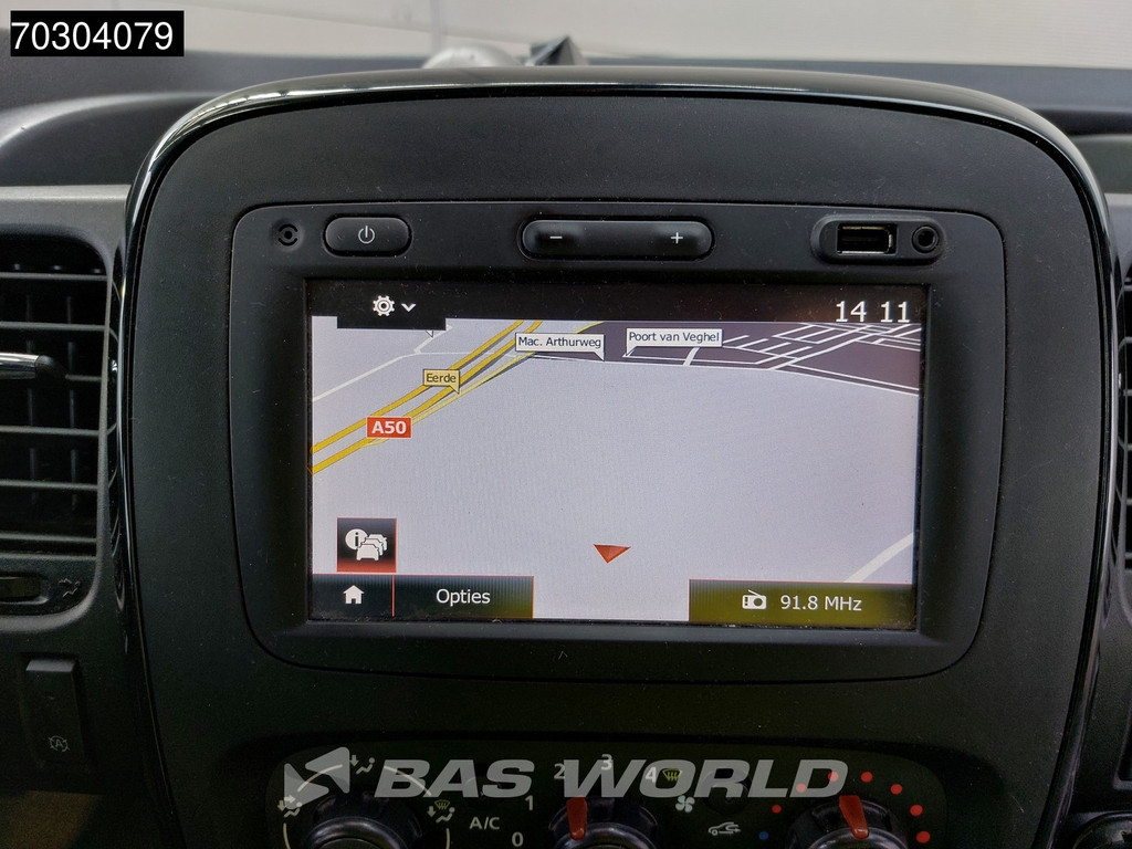 Opel Vivaro 120PK Dubbel Cabine L2H1 Trekhaak Navi Airco Cruise Parkeersensoren APK 10-2026 Euro6 DC Doka Mixto L2 Airco Trekhaak Cruise control 16