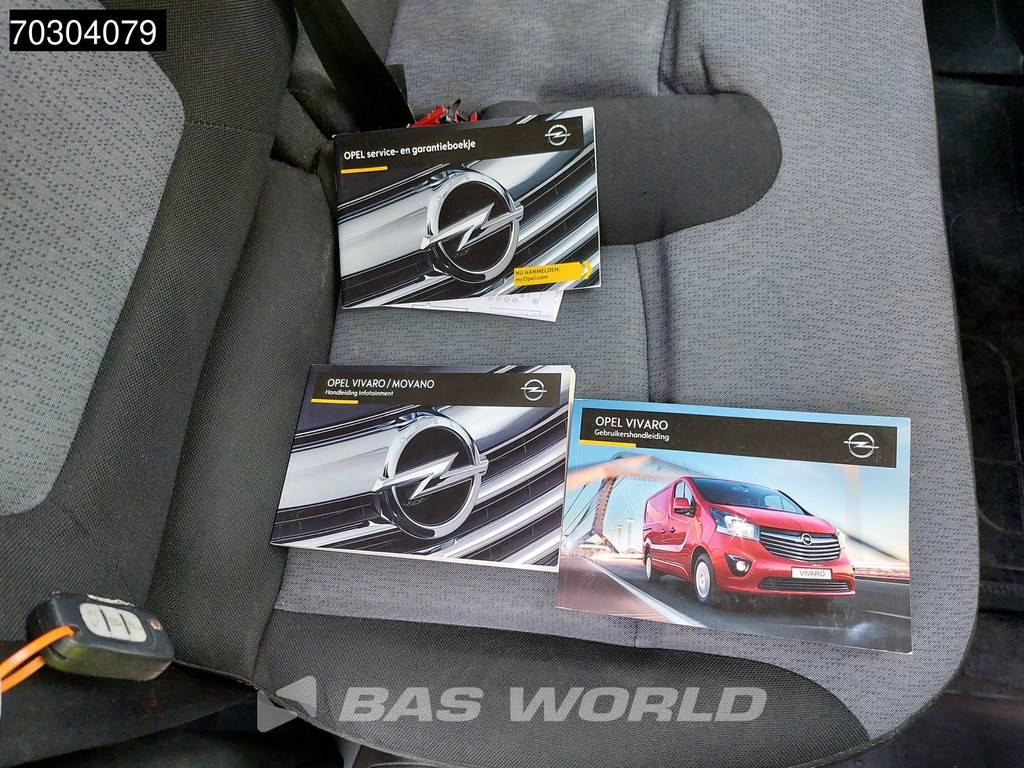 Opel Vivaro 120PK Dubbel Cabine L2H1 Trekhaak Navi Airco Cruise Parkeersensoren APK 10-2026 Euro6 DC Doka Mixto L2 Airco Trekhaak Cruise control 21