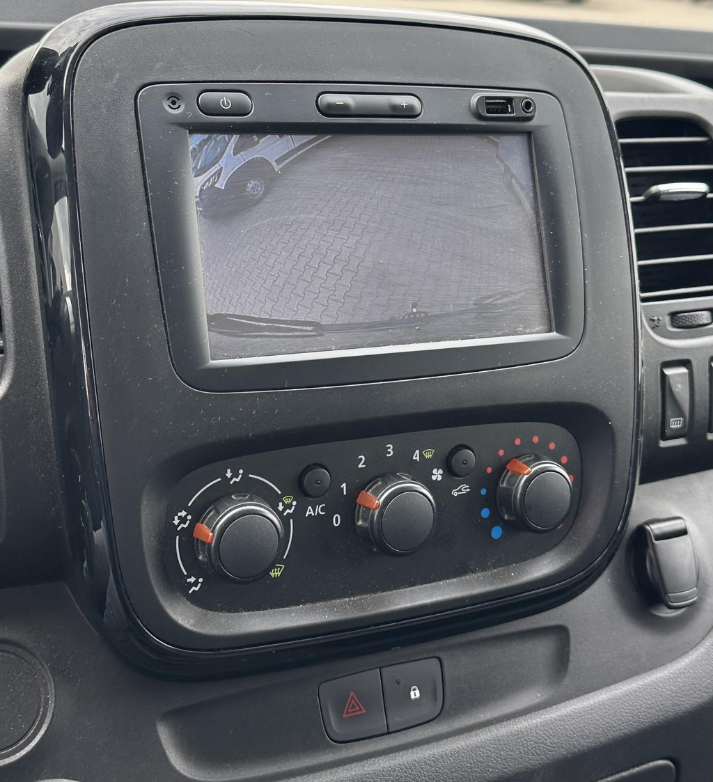 Opel Vivaro Combi 1.6 CDTI L2H1 BiTurbo personenbus 17