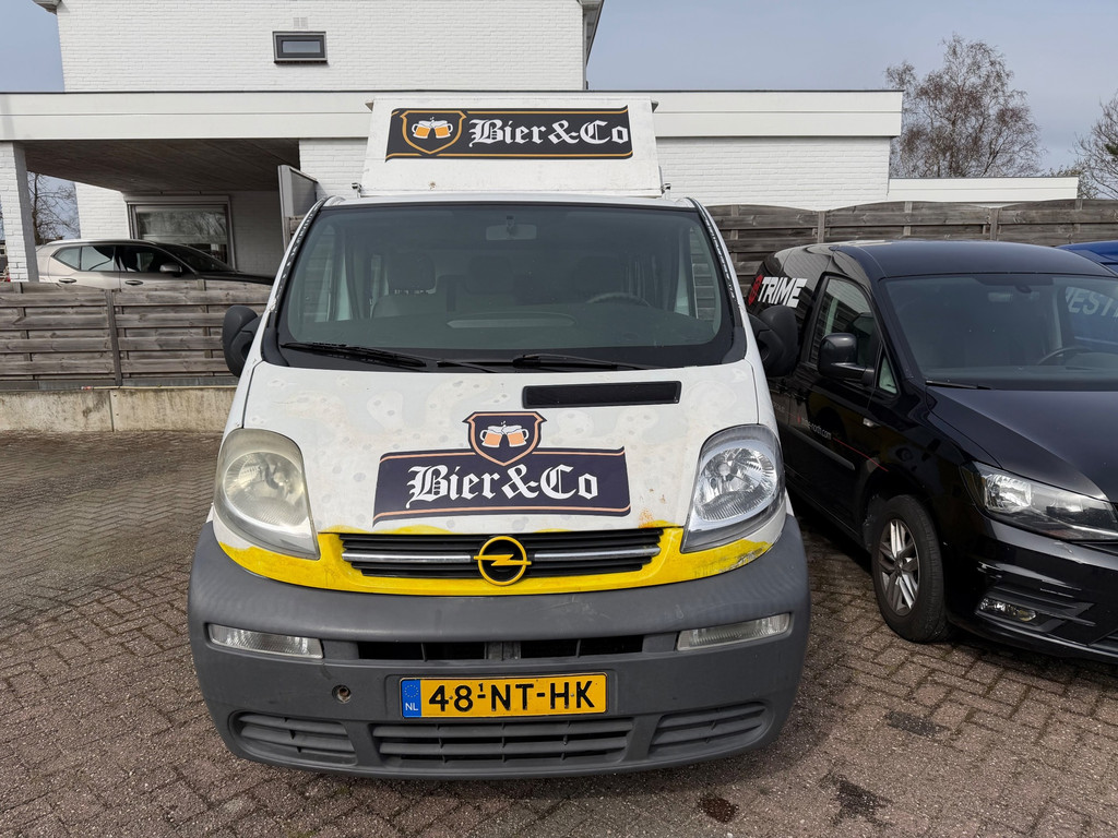 Opel Vivaro Combi 1.9DTi,Pers.Bus.Versnellingsbak,KAPOT 19