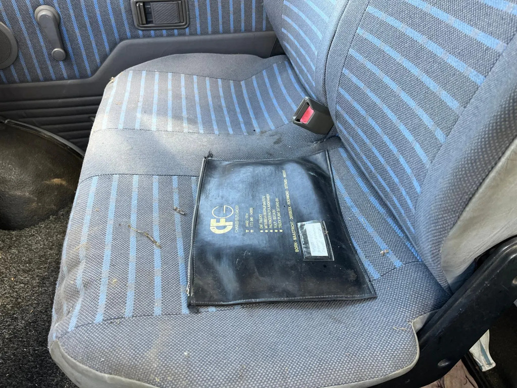 Overige merken AE04ET 400 OPRIJWAGEN / AUTOAMBULANCE 8