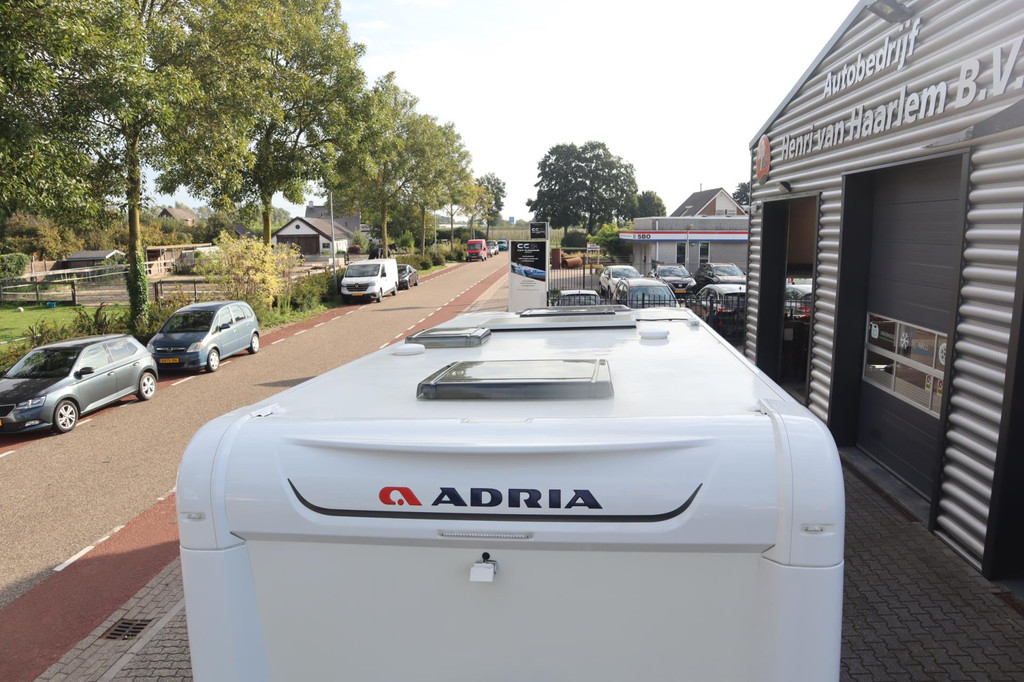 Overige merken CORAL S 670SL Supreme met Airco/luchtvering/zonnepaneel 10