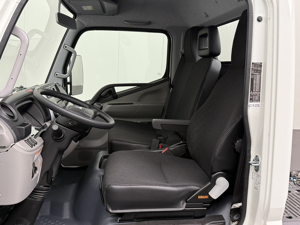 Overige merken Canter 3C13 Chassis Cabine | Airco | 2,65 mtr Wielbasis | Lichte transportschade 16