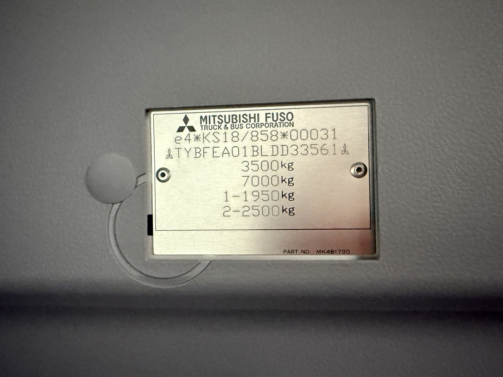 Overige merken Canter 3C13 Chassis Cabine | Airco | 2,65 mtr Wielbasis | Lichte transportschade 18