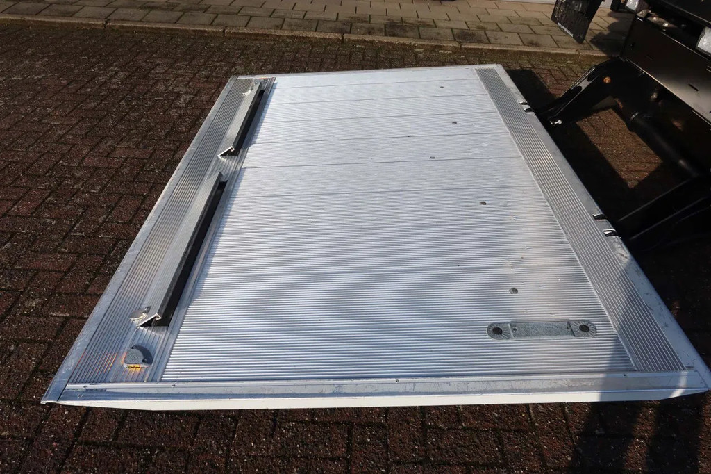 Overige merken Canter 7 C 18 Bak + klep 1000KG Euro 6 15