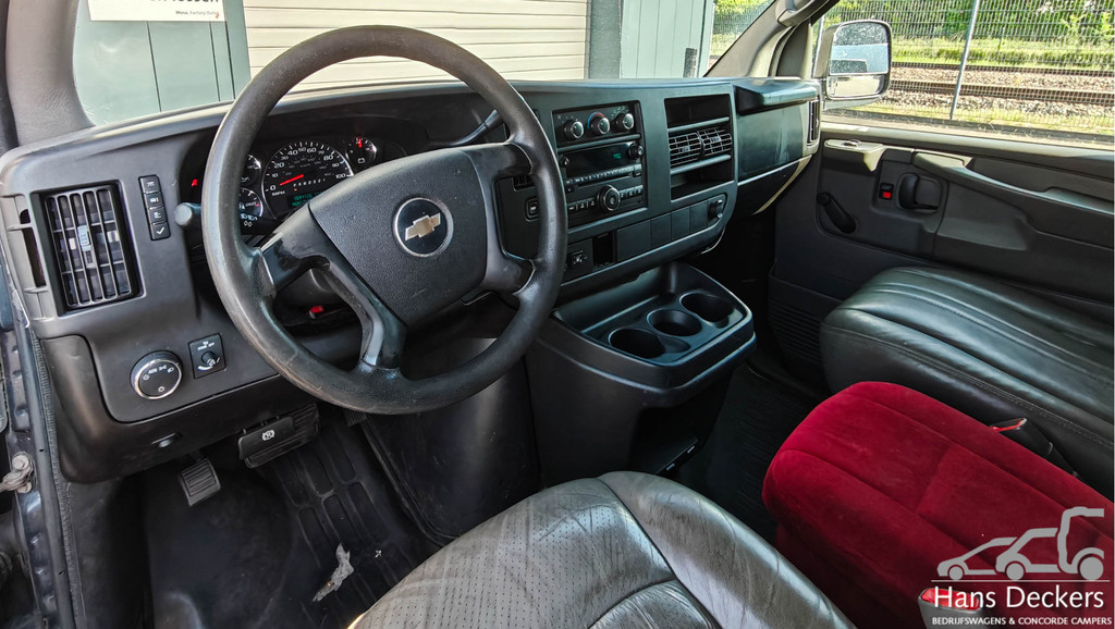 Overige merken Express V8 3500kg Trekgewicht Automaat 10