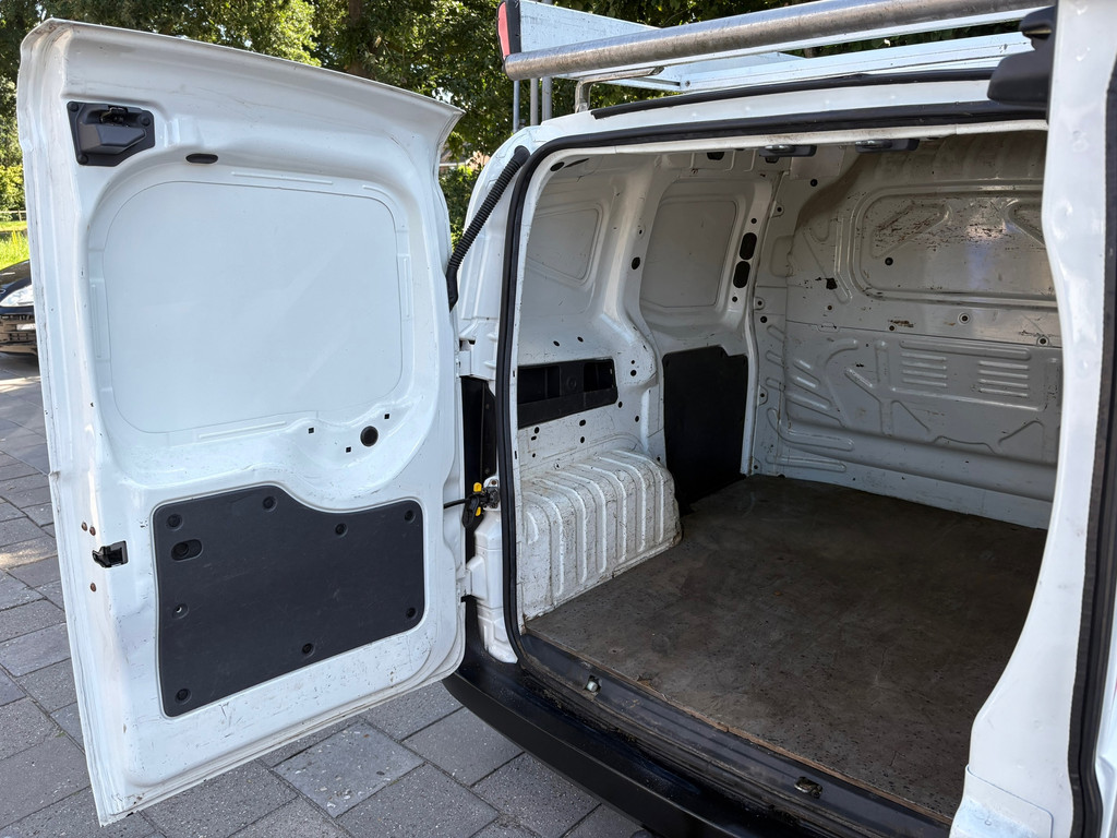 Peugeot Bipper 1.4 HD|MARGE|1e EIG|NAP|trekhaak|imperiaal|elektrisch pakket|verwarmende buitenspiegels|radio 10