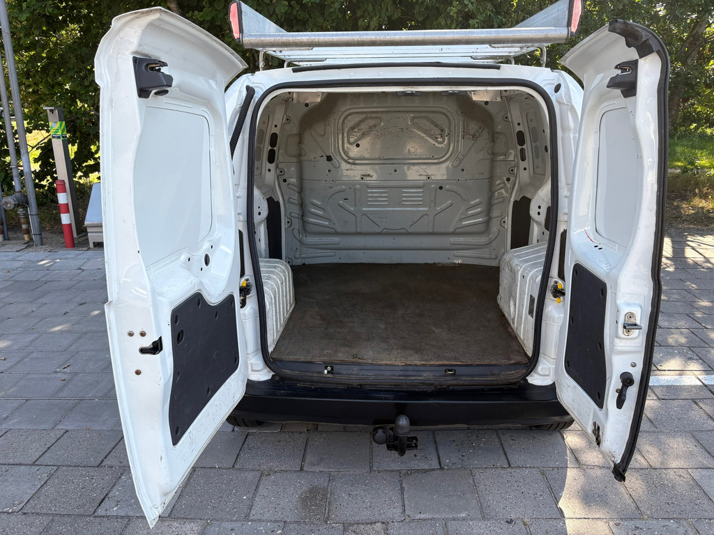 Peugeot Bipper 1.4 HD|MARGE|1e EIG|NAP|trekhaak|imperiaal|elektrisch pakket|verwarmende buitenspiegels|radio 8