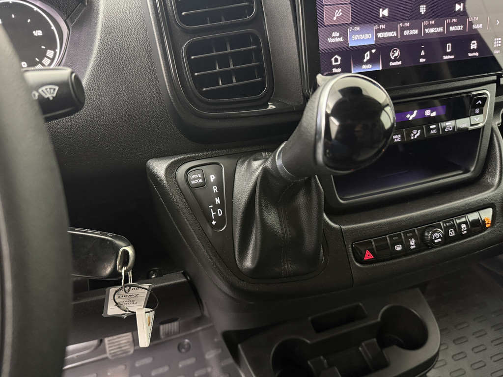 Peugeot Boxer 180PK Automaat 8-Traps S&S L3H2 Maxi 3.5t | Navigatie | Camera | 3-Zits | Trekhaak | Betimmering 17