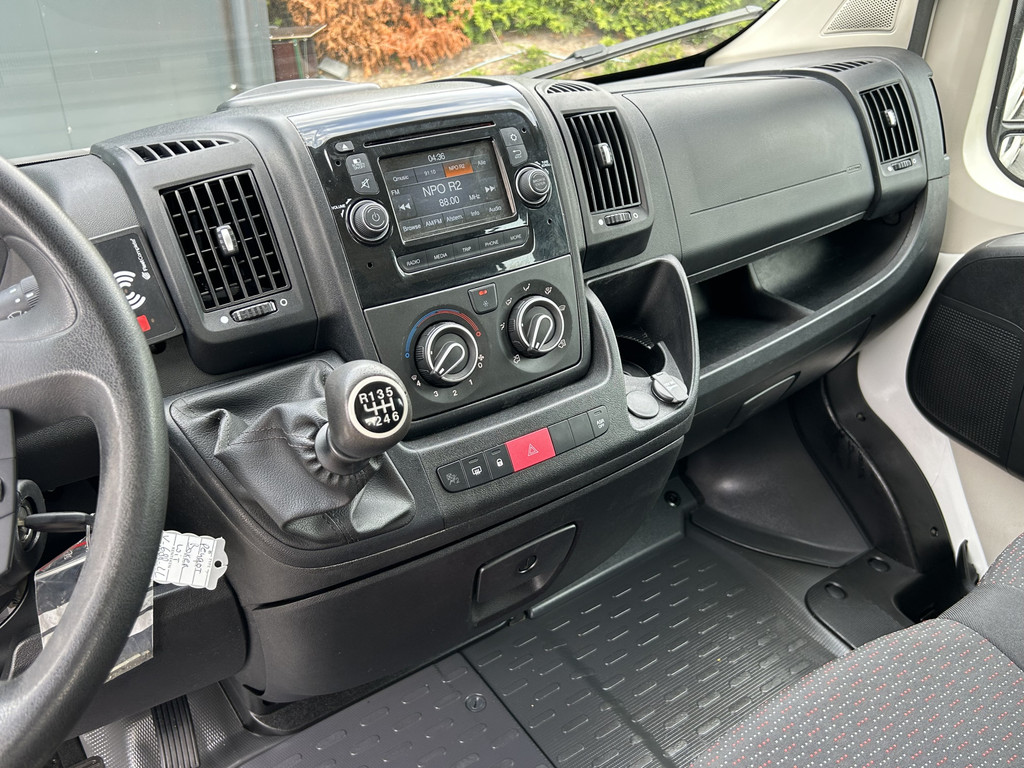 Peugeot Boxer 2.0 164 PK EURO 6 / PICK UP / OPEN LAADBAK / 49.917KM !! / 1e EIG. / 7-PERS DUBBELE CABINE / TREKHAAK / AIRCO / BLUETOOTH 10