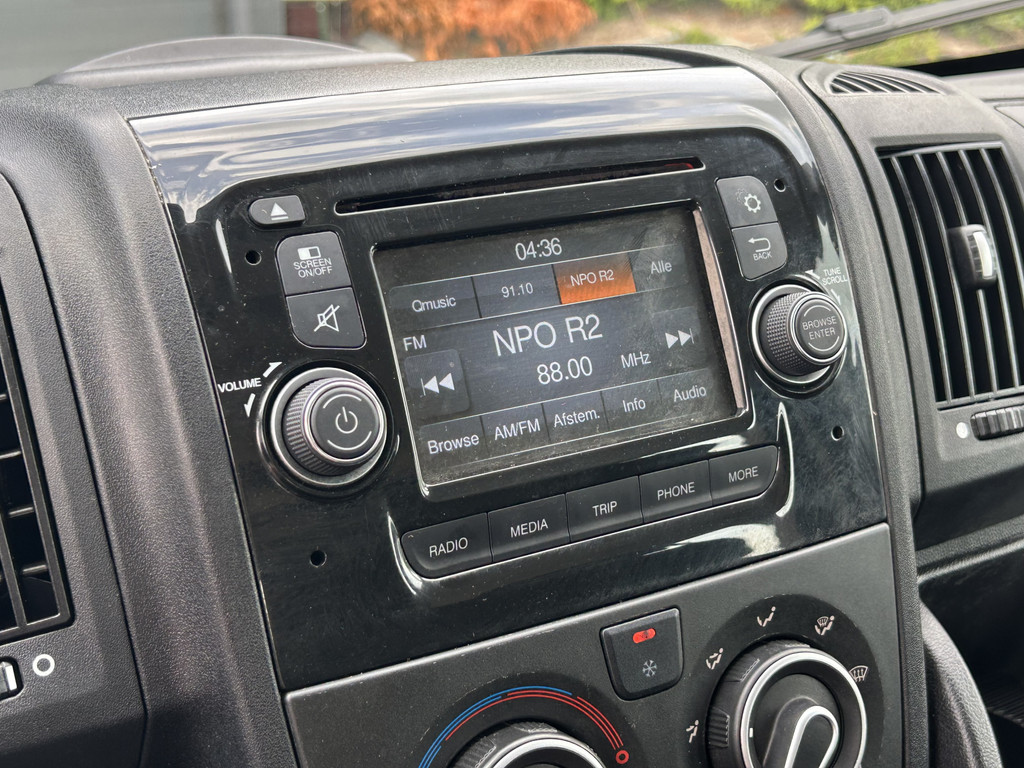 Peugeot Boxer 2.0 164 PK EURO 6 / PICK UP / OPEN LAADBAK / 49.917KM !! / 1e EIG. / 7-PERS DUBBELE CABINE / TREKHAAK / AIRCO / BLUETOOTH 11