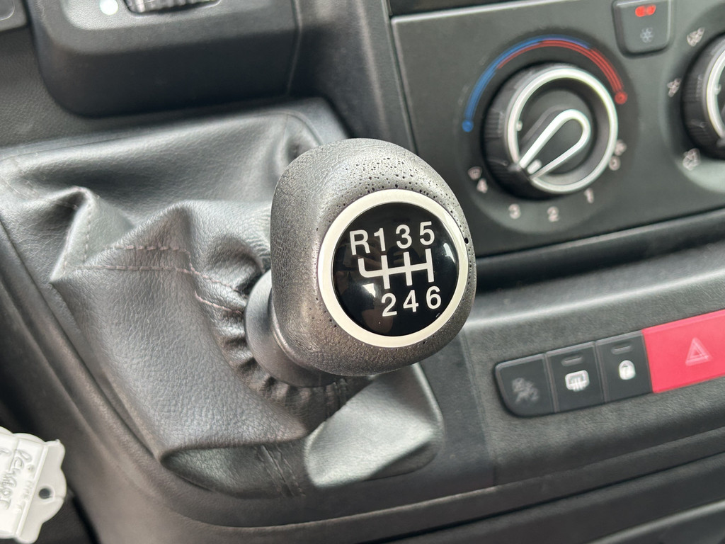 Peugeot Boxer 2.0 164 PK EURO 6 / PICK UP / OPEN LAADBAK / 49.917KM !! / 1e EIG. / 7-PERS DUBBELE CABINE / TREKHAAK / AIRCO / BLUETOOTH 14