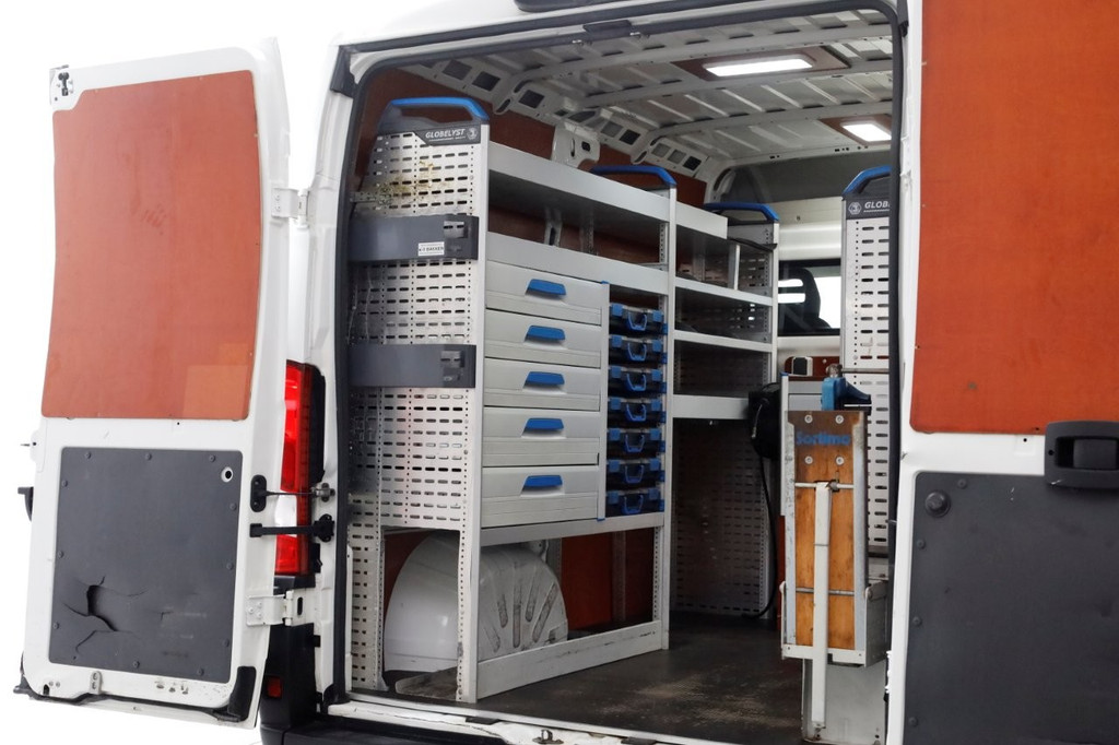 Peugeot Boxer 2.0 BlueHDI 130pk E6 L1H2 Premium Airco/Camera/Inrichting 06-2018 12