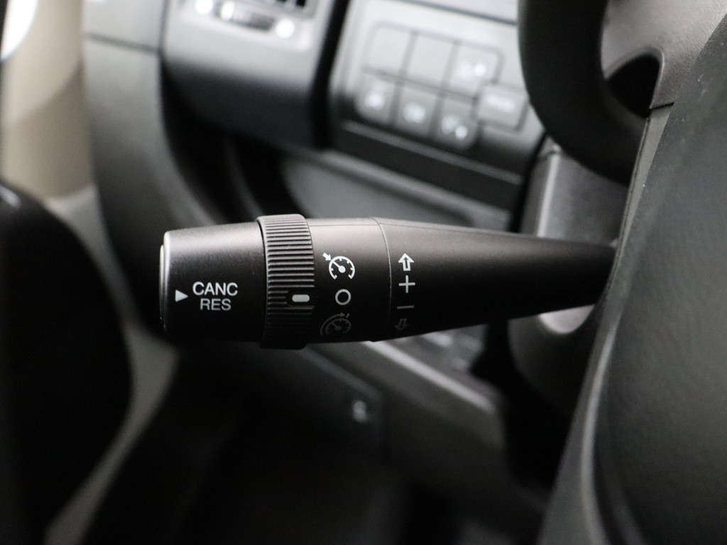 Peugeot Boxer 2.2BlueHDi 120PK L2H1 Premium | Camera | 3-Persoons | Betimmering | Cruise 16