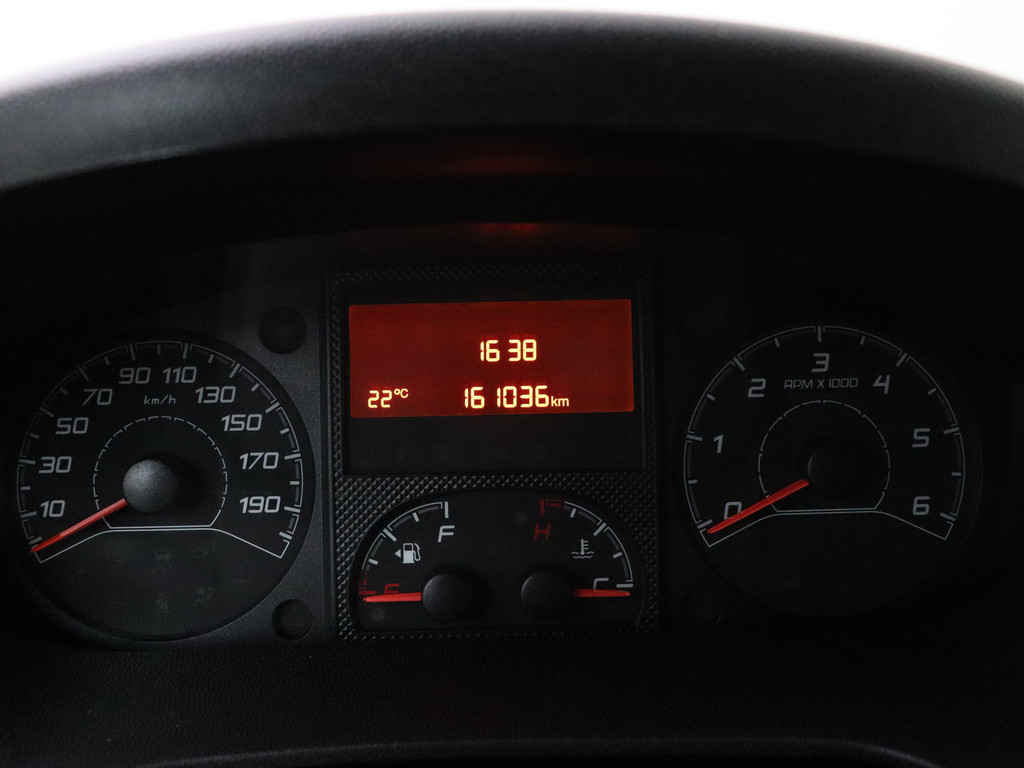 Peugeot Boxer 2.2BlueHDi 120PK L2H1 Premium | Camera | 3-Persoons | Betimmering | Cruise 9