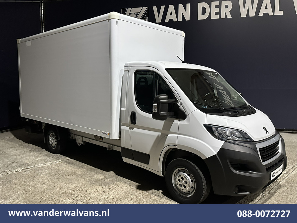 Peugeot Boxer 2.2 BlueHDi 141pk Bakwagen Laadklep Euro6 Airco | 955kg laadvermogen | Cruisecontrol Bijrijdersbank 8