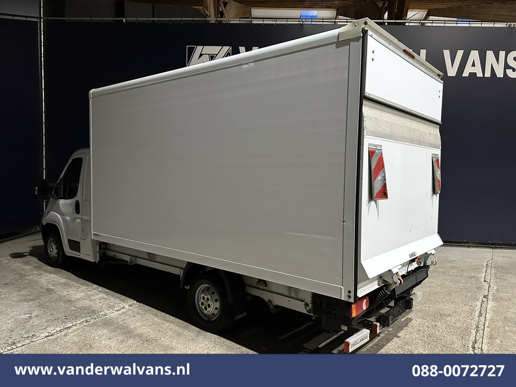 Peugeot Boxer 2.2 BlueHDi 141pk Bakwagen Laadklep Euro6 Airco | 955kg laadvermogen | Cruisecontrol Bijrijdersbank 9