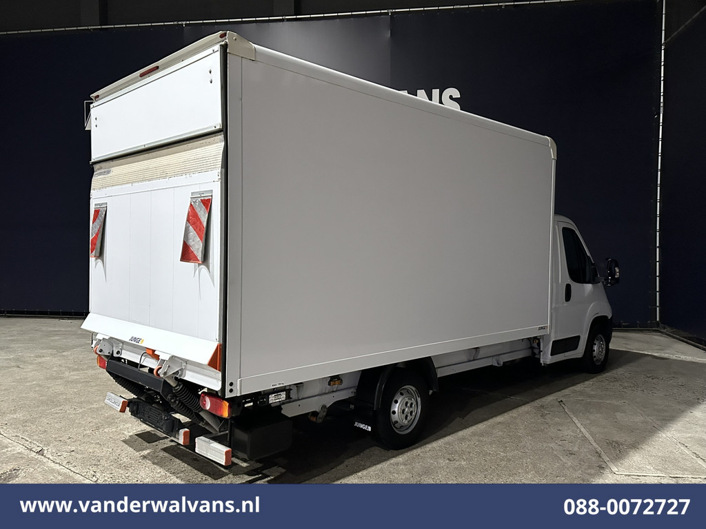 Peugeot Boxer 2.2 BlueHDi 141pk Bakwagen Laadklep Euro6 Airco | 985kg laadvermogen | Cruisecontrol Bijrijdersbank 10