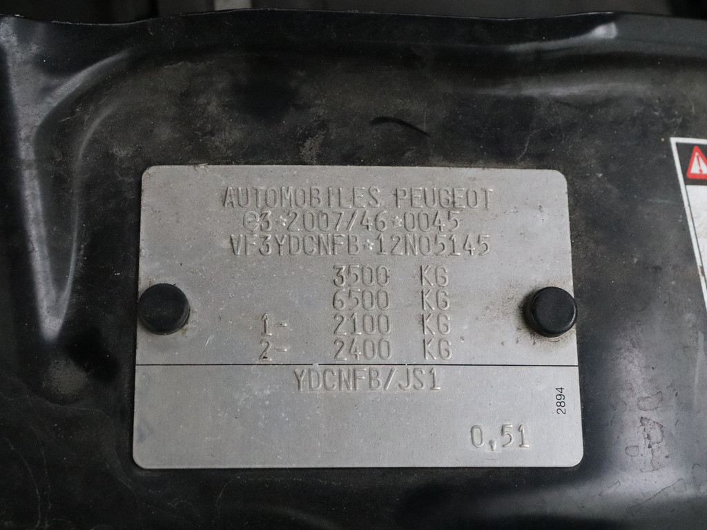 Peugeot Boxer 2.2BlueHDi 165PK L2H1 Zwaar | Leder | 3000Kg Trekhaak | Navigatie | Camera | Betimmering | Airco | Cruise 21