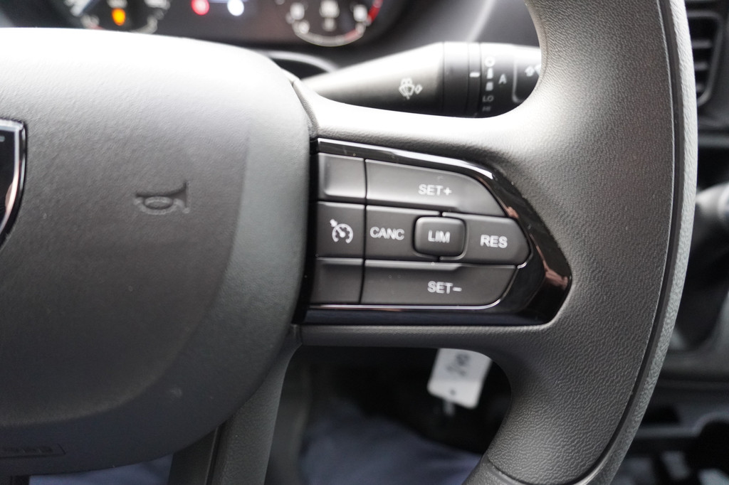 Peugeot Boxer 2.2 BlueHDi 180PK S&S L3H2 3.5t Zwaar Automaat nr. V039 | Airco | Cruise | Navi | Camera 18