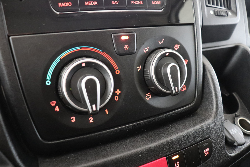 Peugeot Boxer 2.2 BlueHDi L2H2 140PK - EURO 6 - Airco - Navi - Cruise - Camera - ⬠13.900,- Excl. 10