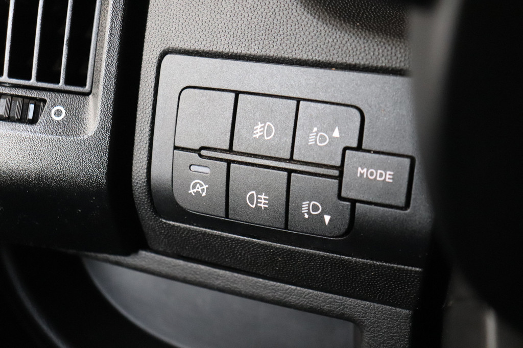 Peugeot Boxer 2.2 BlueHDi L2H2 140PK - EURO 6 - Airco - Navi - Cruise - Camera - ⬠13.900,- Excl. 18