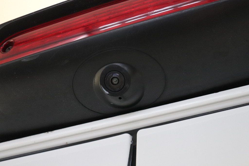 Peugeot Boxer 2.2 BlueHDi L2H2 140PK - EURO 6 - Airco - Navi - Cruise - Camera - ⬠13.900,- Excl. 21