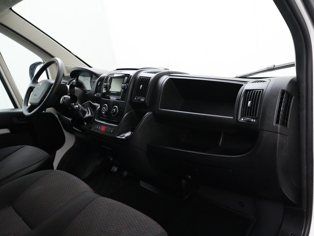 Peugeot Boxer 2.2HDI 140PK L2H2 | Airco | Cruise | Multimedia | 3-Persoons | Betimmering 19