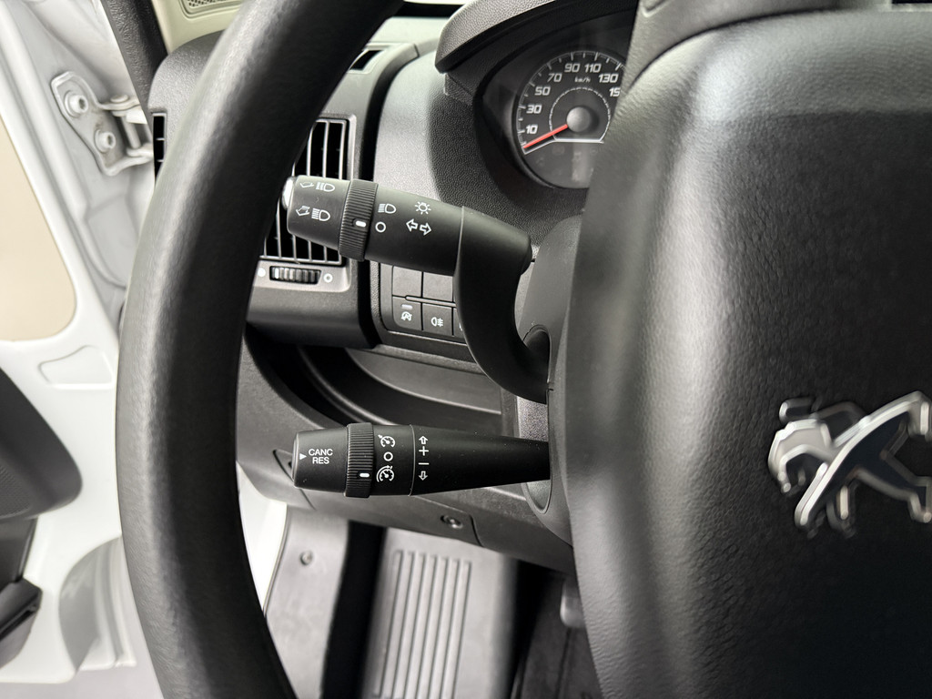 Peugeot Boxer 2.2HDi 140PK L3H2 Imperiaal | Betimmering | 3-Persoons 15