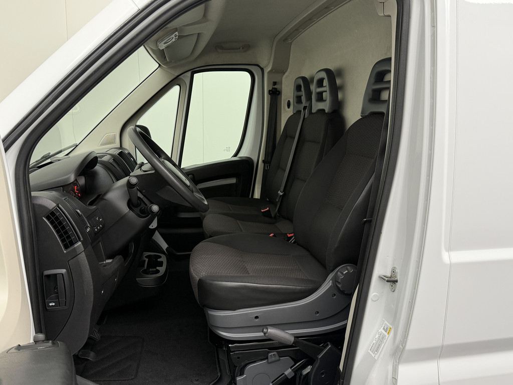 Peugeot Boxer 2.2HDi 140PK L3H2 Imperiaal | Betimmering | 3-Persoons 18