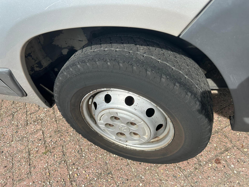 Peugeot Boxer 2.2HDi,E4,88kw/120pk,GOEDE,CONDITIE ! 8