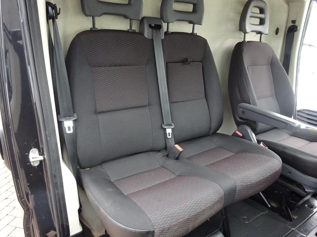 Peugeot Boxer 330 2.0 BlueHDI L2H1 Premium 14