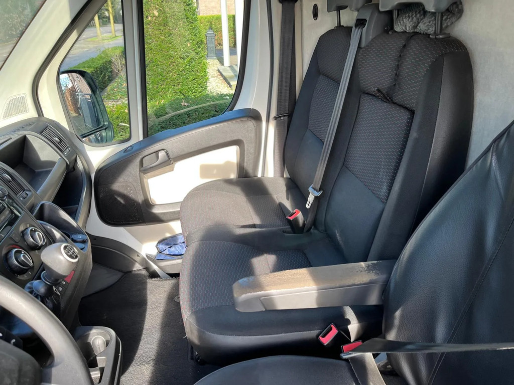 Peugeot Boxer 330 2.0 BlueHDI L2H1 Pro 11